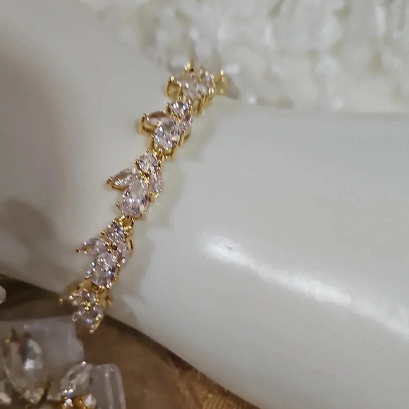 7PC Tiara Set - Picture 4 of 17